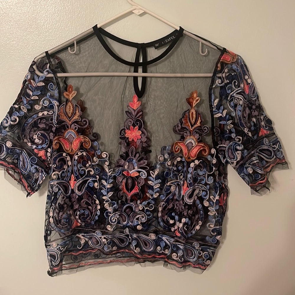 Flower pattern top
